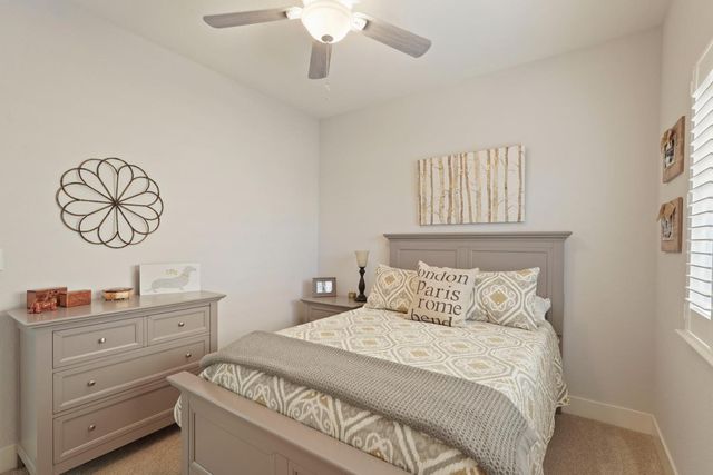 13929 E Orchard View Ct, Lockeford, CA 95237