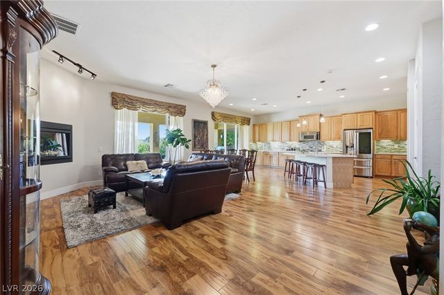 7305 Cypress Run Drive, Las Vegas, NV 89131