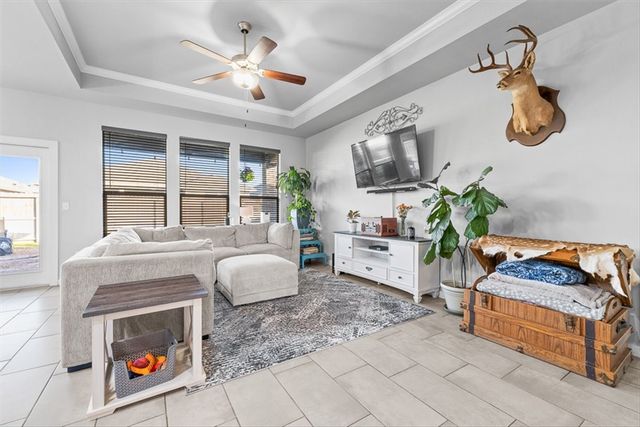 1015 Pasadena St, Portland, TX 78374