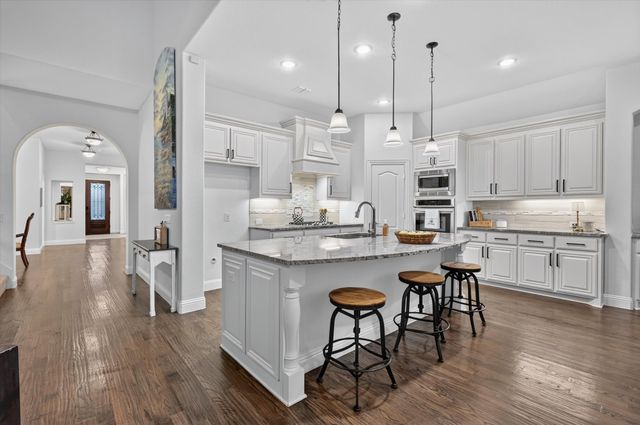 11601 Norcross Drive, Cross Roads, TX 76227