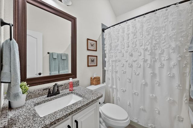 11601 Norcross Drive, Cross Roads, TX 76227