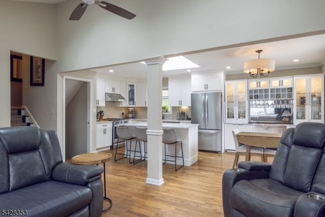 33 Marudy Dr, Clinton Town, NJ 08809