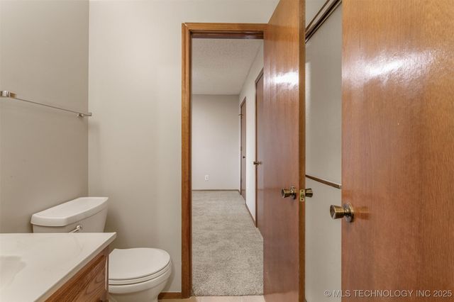 11018 E 13th Street S 47 D, Tulsa, OK 74128