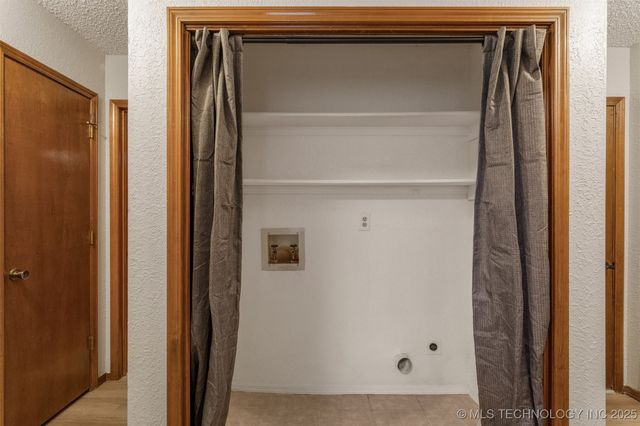 11018 E 13th Street S 47 D, Tulsa, OK 74128