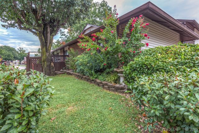 11018 E 13th Street S 47 D, Tulsa, OK 74128