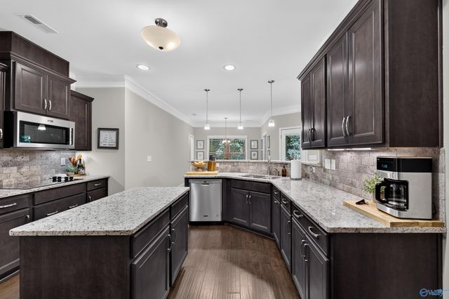 27 Windridge Drive, Fayetteville, TN 37334