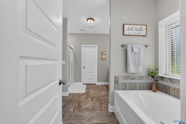 27 Windridge Drive, Fayetteville, TN 37334