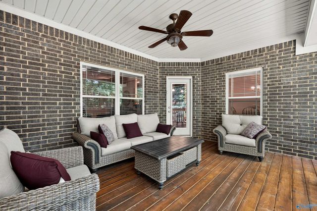 27 Windridge Drive, Fayetteville, TN 37334