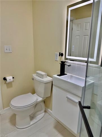 4700 Victory RD, Virginia Beach, VA 23455