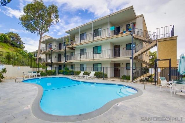 6725 Mission Gorge Rd 204B, San Diego, CA 92120