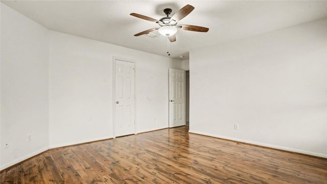718 Fairfield Avenue, La Porte, TX 77571