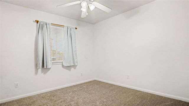 718 Fairfield Avenue, La Porte, TX 77571