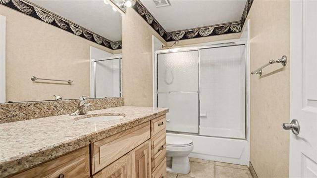 718 Fairfield Avenue, La Porte, TX 77571