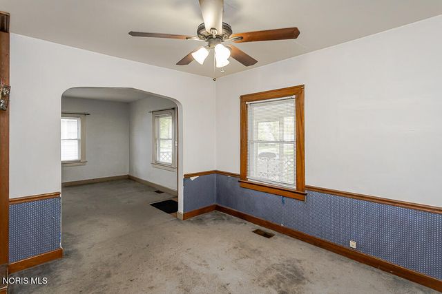 4314 Commonwealth Avenue, Toledo, OH 43612