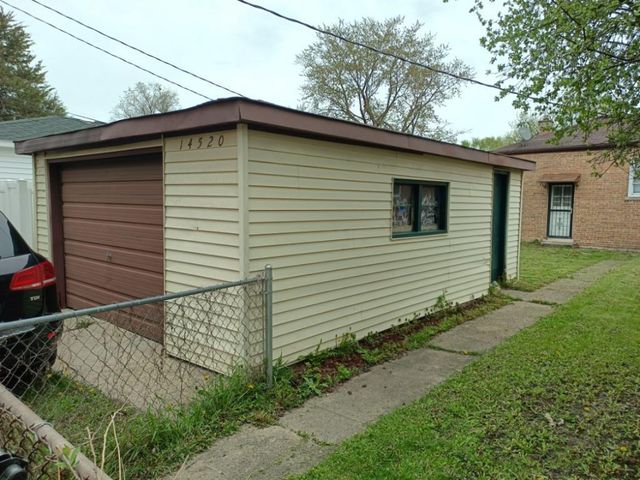 14520 S Edbrooke Avenue, Riverdale, IL 60827