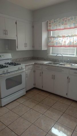14520 S Edbrooke Avenue, Riverdale, IL 60827