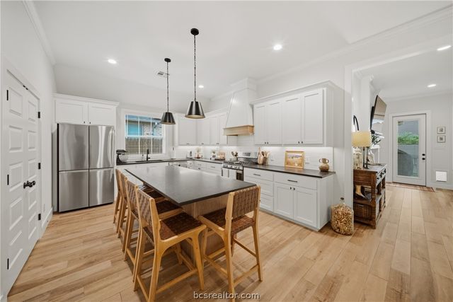 3520 Fairhope Way, Bryan, TX 77808