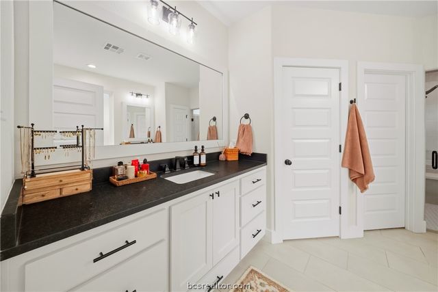 3520 Fairhope Way, Bryan, TX 77808