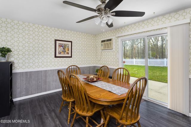 11 Shevchenko Avenue, Cream Ridge, NJ 08514