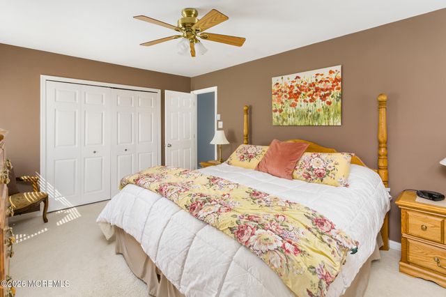 11 Shevchenko Avenue, Cream Ridge, NJ 08514