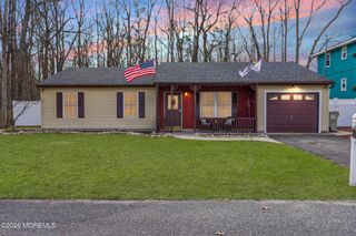 11 Shevchenko Avenue, Cream Ridge, NJ 08514