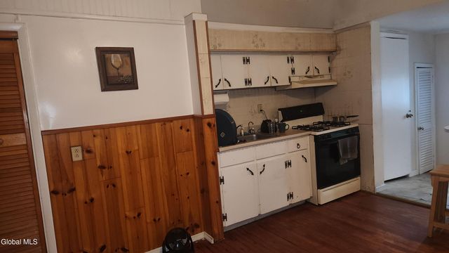 308 Delaware Avenue, Albany, NY 12209