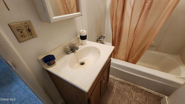 308 Delaware Avenue, Albany, NY 12209