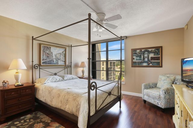 4 Royal Palm Way 6020, Boca Raton, FL 33432