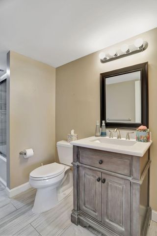 4 Royal Palm Way 6020, Boca Raton, FL 33432