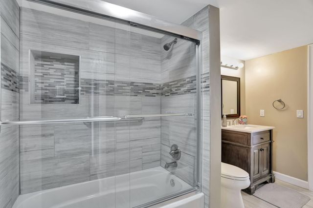 4 Royal Palm Way 6020, Boca Raton, FL 33432