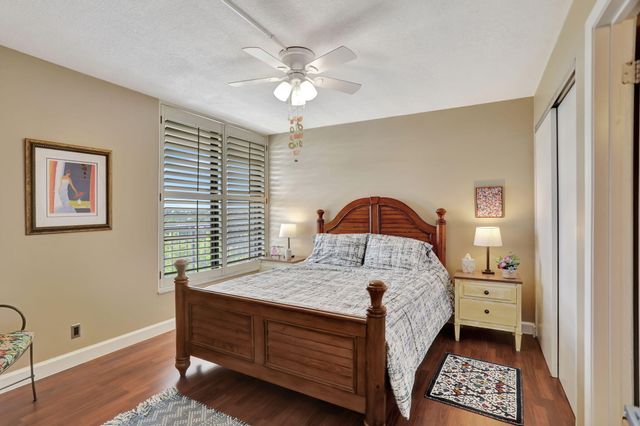 4 Royal Palm Way 6020, Boca Raton, FL 33432