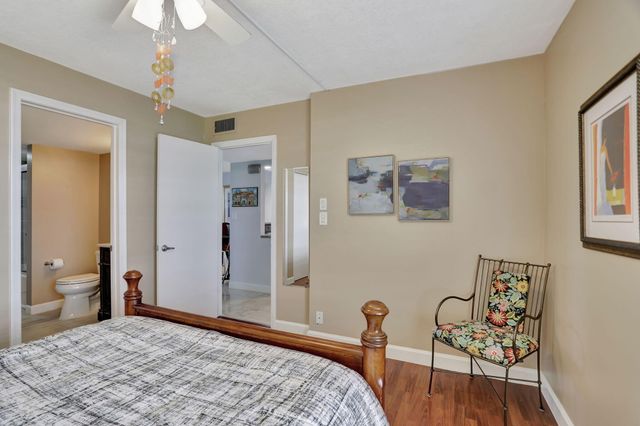 4 Royal Palm Way 6020, Boca Raton, FL 33432