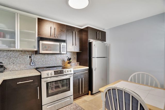 4 Royal Palm Way 6020, Boca Raton, FL 33432