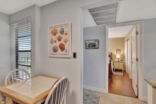 4 Royal Palm Way 6020, Boca Raton, FL 33432