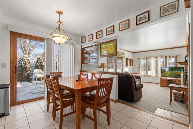 N48W26400 Bayberry COURT, Pewaukee, WI 53072