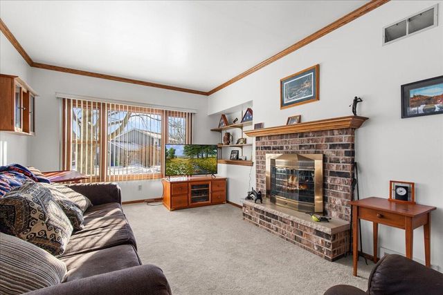 N48W26400 Bayberry COURT, Pewaukee, WI 53072