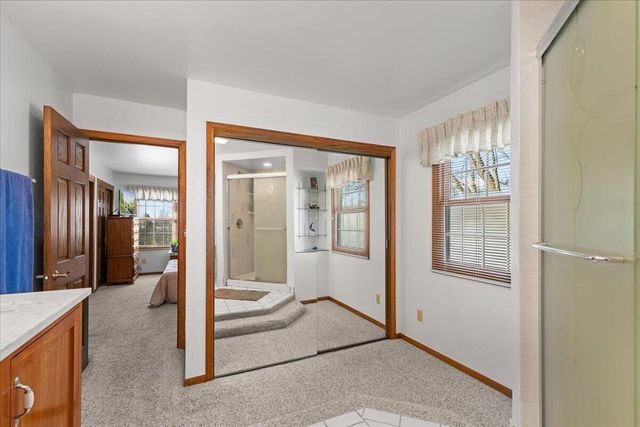 N48W26400 Bayberry COURT, Pewaukee, WI 53072