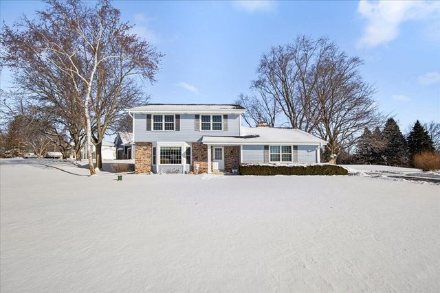 N48W26400 Bayberry COURT, Pewaukee, WI 53072