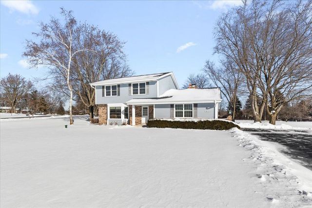 N48W26400 Bayberry COURT, Pewaukee, WI 53072