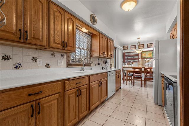 N48W26400 Bayberry COURT, Pewaukee, WI 53072