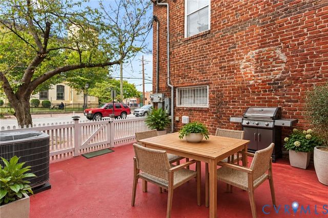 527 N 1st St, Richmond, VA 23219