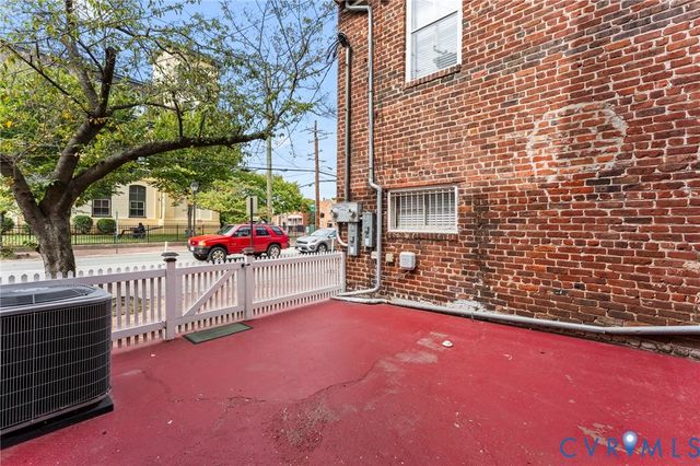 527 N 1st St, Richmond, VA 23219