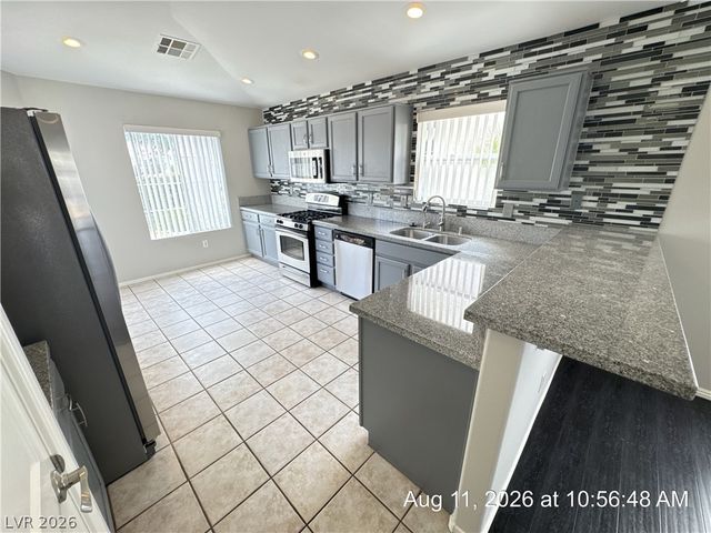 279 Deerleap Circle, Henderson, NV 89052