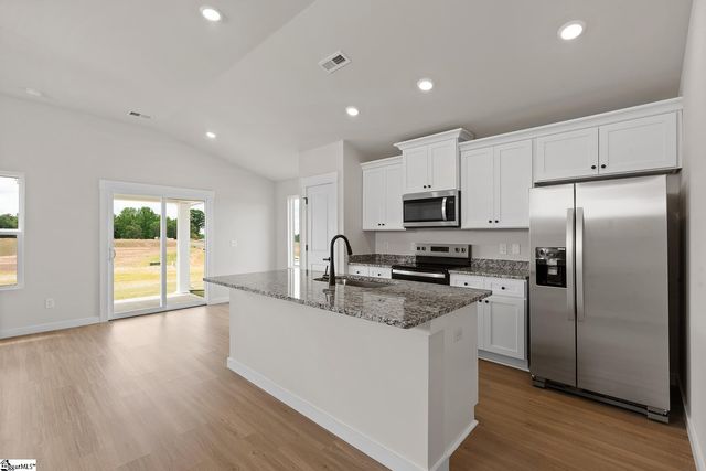 1243 Crested Iris Street, Moore, SC 29369