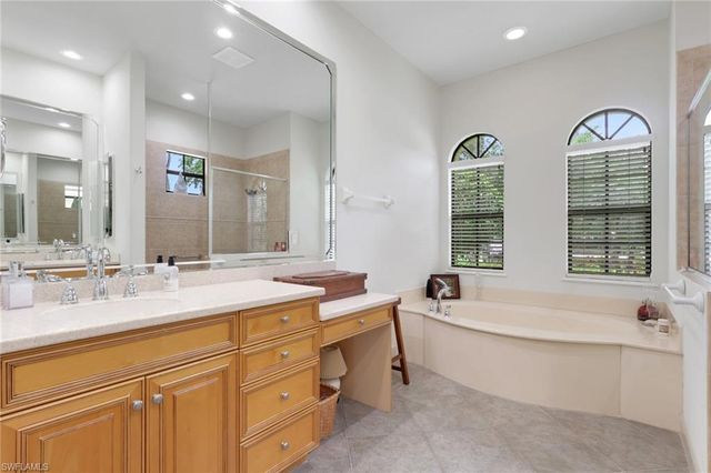 28565 Chianti TER, Bonita Springs, FL 34135