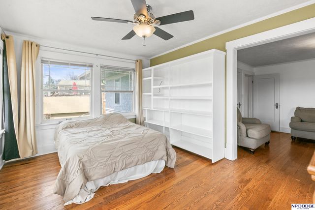 102 N 55 Street, Omaha, NE 68132