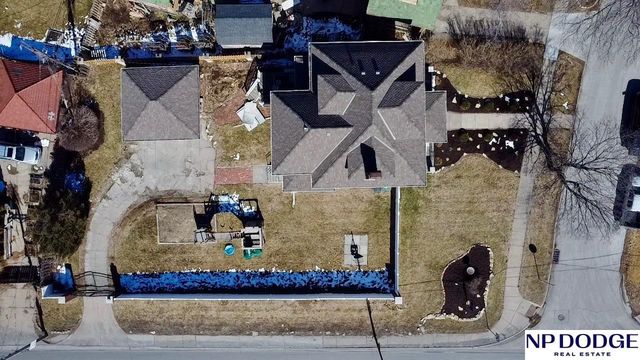 102 N 55 Street, Omaha, NE 68132