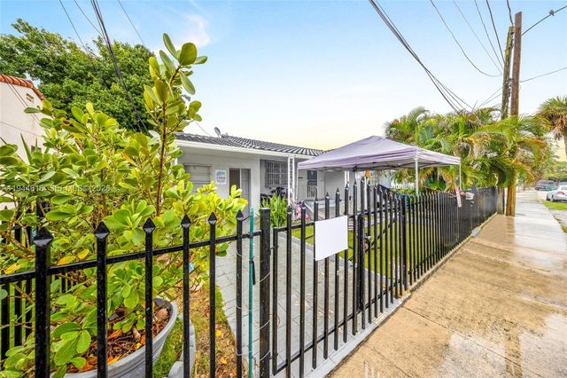 943 SW 9th Ave, Miami, FL 33130