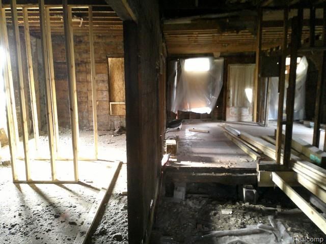 301 Chesaning Street, Update, MI 48655