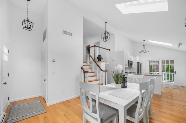 22 Hull Street, Jamestown, RI 02835